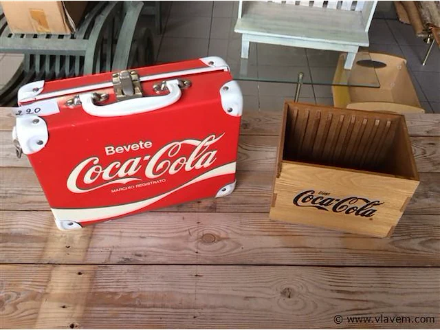 Coca cola items 2stuks - afbeelding 1 van  2