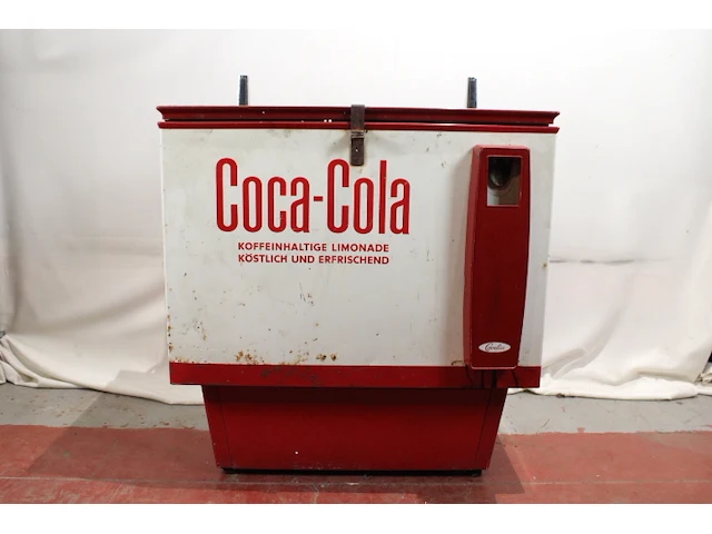 Coca cola oude frigo - afbeelding 1 van  6