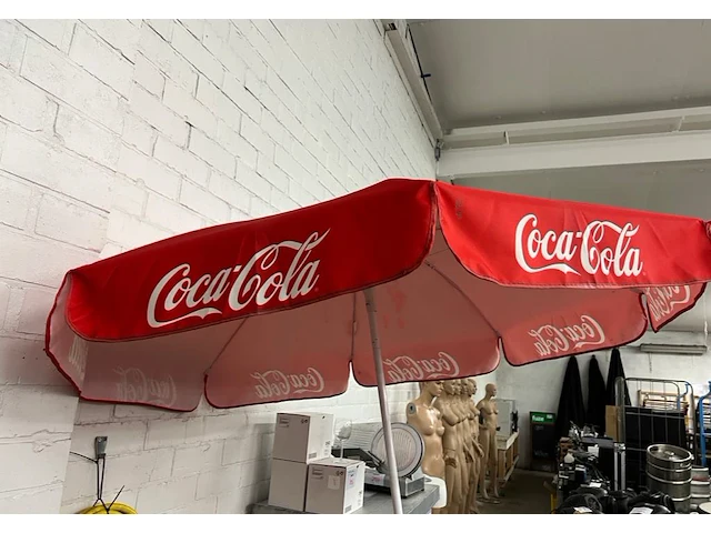 Coca cola parasol - afbeelding 1 van  5