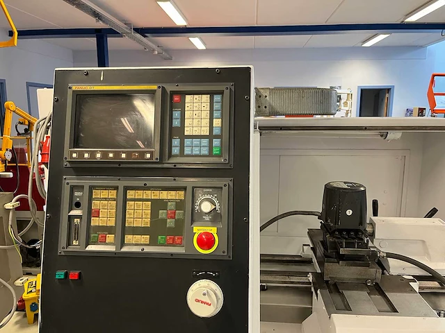 Colchester - cnc 1000 - cnc draaibank - afbeelding 7 van  13
