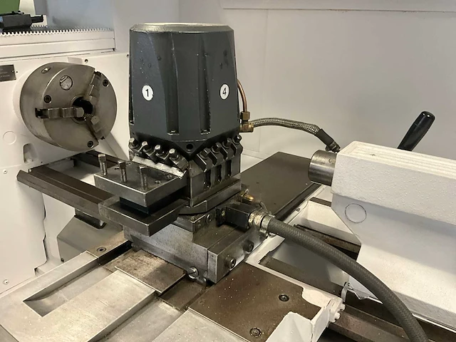 Colchester - cnc 1000 - cnc draaibank - afbeelding 9 van  13