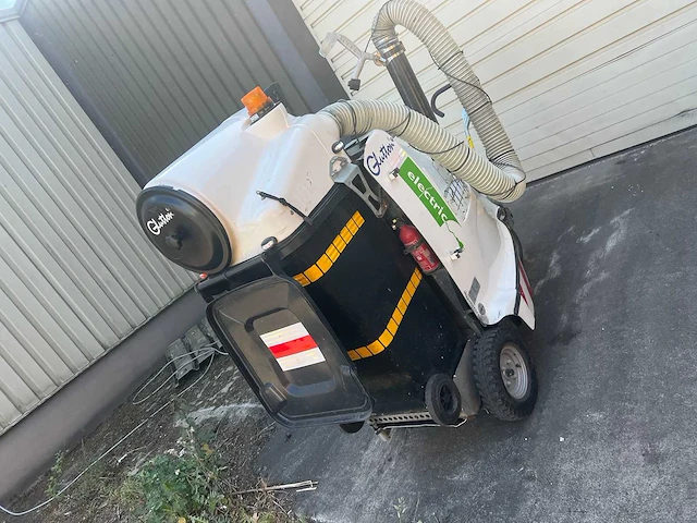 Collect 2411 electric - 2018 - straatveegmachine - afbeelding 8 van  12
