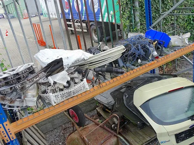 Collectie auto-onderdelen - afbeelding 2 van  19
