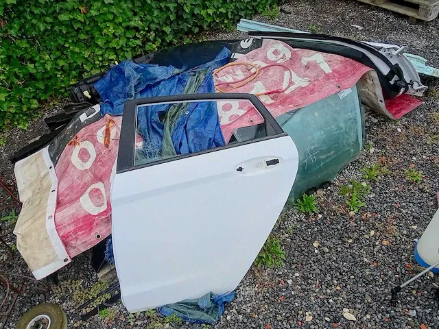 Collectie auto-onderdelen - afbeelding 17 van  19