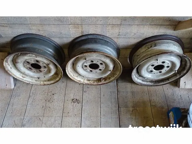 Collectie diverse vintage banden & velgen - afbeelding 5 van  32