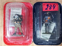 Collectie figuren - afbeelding 1 van  1