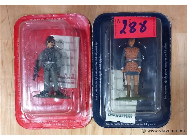 Collectie figuren - afbeelding 1 van  1