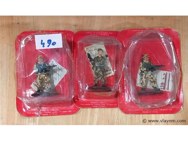 Collectie figuren - afbeelding 1 van  1