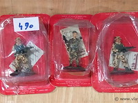 Collectie figuren - afbeelding 1 van  1