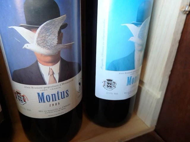 Collectie rene magritte 6flessen in kist + 1 fles champagne met certificaat - afbeelding 4 van  7
