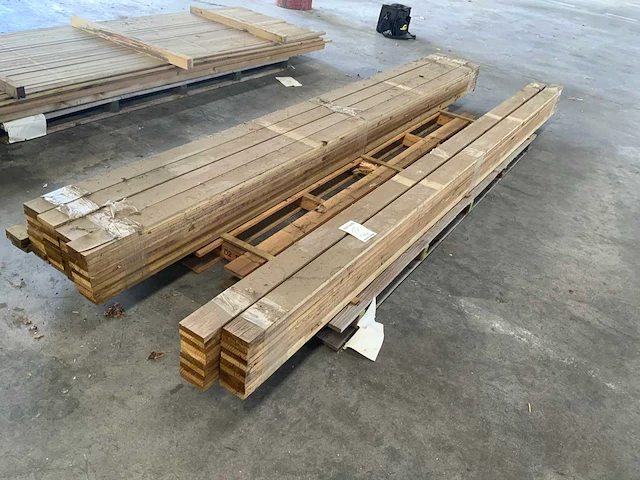 Collstrop partij gevelbekleding onderlat - afbeelding 2 van  7