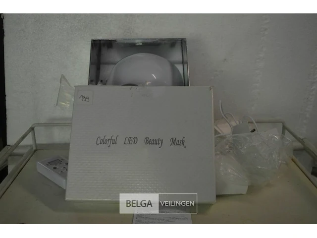 Colorfull led beauty masker - afbeelding 1 van  4