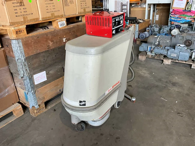 Comac cb40 schrobmachine - afbeelding 3 van  8