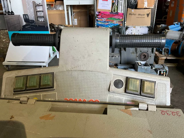 Comac cb40 schrobmachine - afbeelding 7 van  8