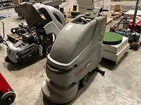 Comac ecolab zelfrijdende veegmachine