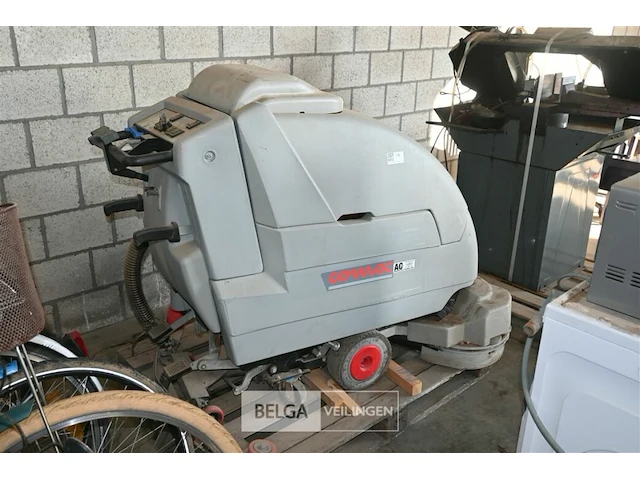 Comac media 26 schrobmachine - afbeelding 1 van  10