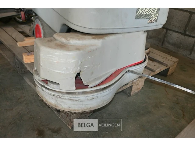Comac media 26 schrobmachine - afbeelding 4 van  10