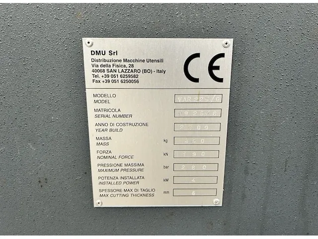 Comaco var225/6 hydraulische uithoekschaar - afbeelding 9 van  9