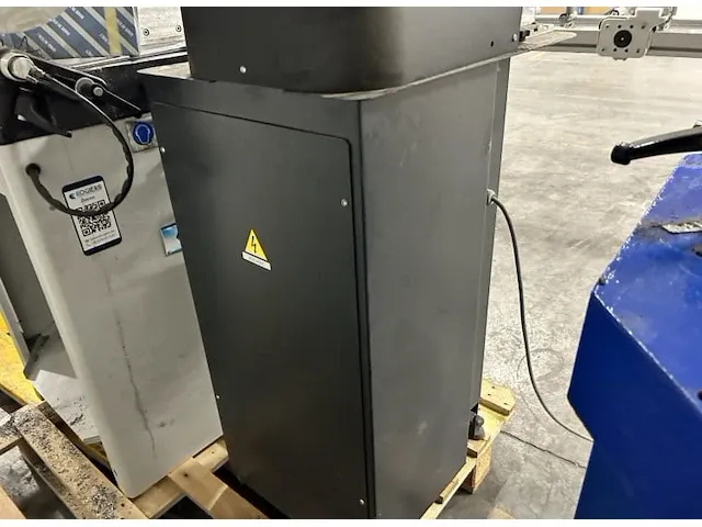 Comall rot-file walsenslijpmachine - afbeelding 6 van  9