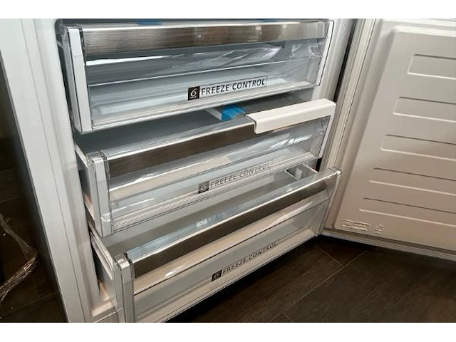Combi koelkast whirlpool - afbeelding 6 van  10