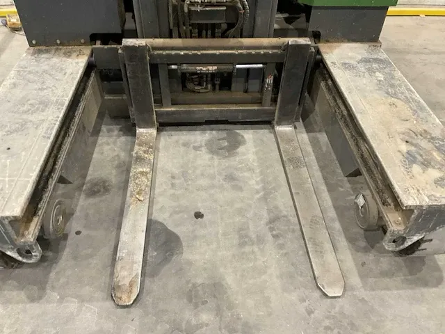 Combilift c4000 zijlader - afbeelding 13 van  21