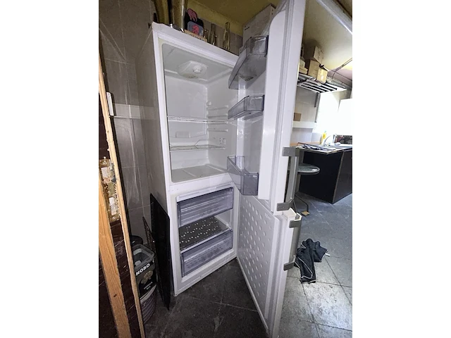 Combinatie koelkast-diepvries beko - afbeelding 2 van  3