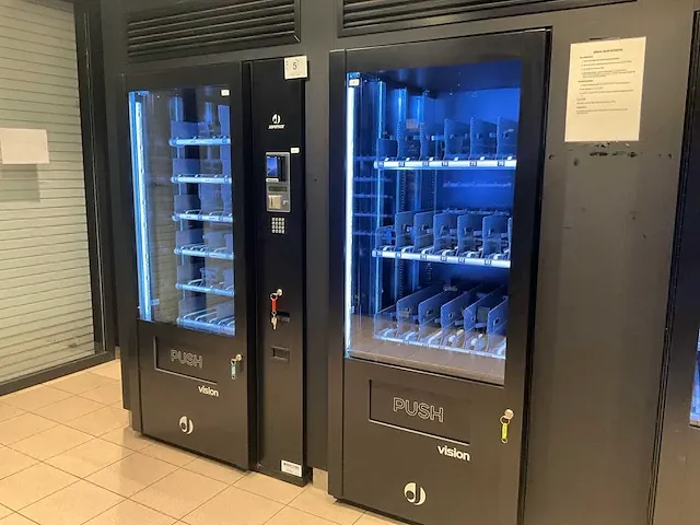 Combinatie van 2 verkoopautomaten jofemar vision get. esplus v6 c - afbeelding 1 van  33