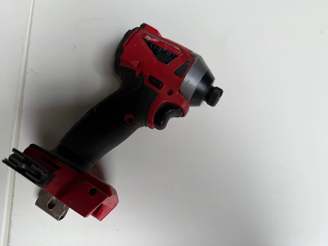 Combiset milwaukee, accu boor- en vijsmachine - afbeelding 7 van  14