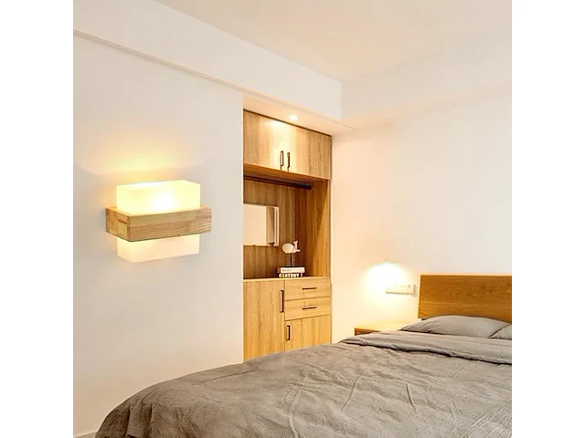 Comely houten wandlamp voor binnen - afbeelding 2 van  4