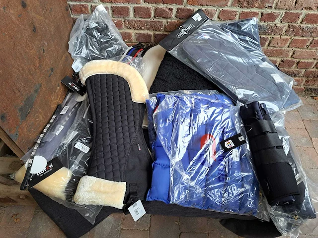 Comfortpad, stalbeschermers, cooling pad, laadhulp - afbeelding 1 van  1
