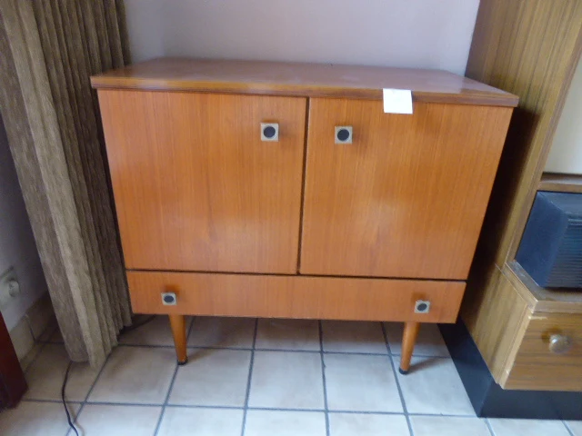 Commode in teak - afbeelding 1 van  1