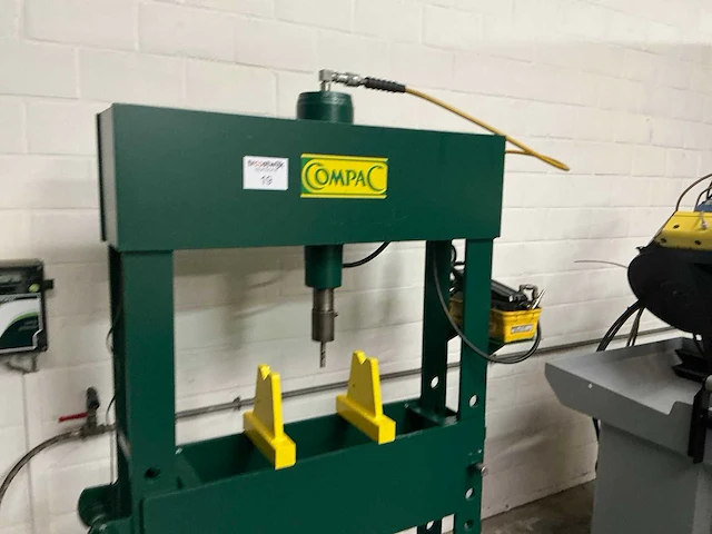 Compac hp40 werkplaatspers - afbeelding 3 van  9