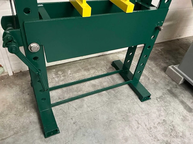 Compac hp40 werkplaatspers - afbeelding 5 van  9