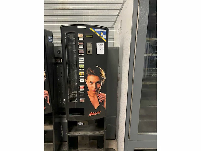 Compato - mars - snack - automaat - afbeelding 1 van  3