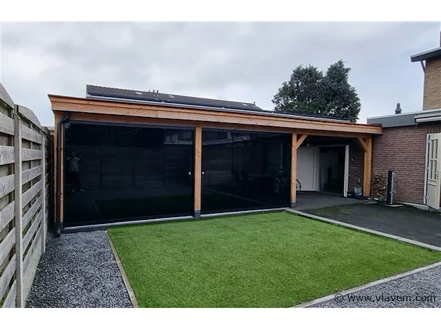 Compleet glazen schuifdeursysteem 3 deurs, veiligheidsglas 10 mm, 2400 mm breed, 3 stuks deuren 820 mm 2300 mm hoog, mat zwart ral 9005 - afbeelding 8 van  14