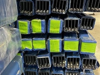Compleet glazen schuifdeursysteem 6 deurs, veiligheidsglas 10 mm, 5610 mm breed, 6 stuks deuren 960, 2050 mm hoog, antraciet lichtgrijs ral 7016 - afbeelding 5 van  13