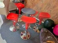 Complete design-set : sta-tafel & 5 krukjes (magis & lapalma) - afbeelding 2 van  9