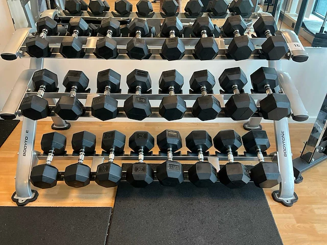 Complete halterset tunturi 8-30kg + rack bodytone - afbeelding 1 van  12