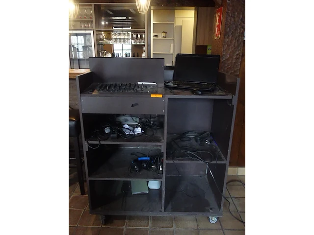 Complete muziekinstallatie - afbeelding 1 van  21