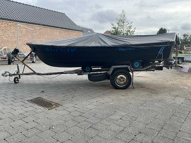 Complete vissersboot met honda buitenboordmotor + trailer (vaarklaar) - afbeelding 12 van  28