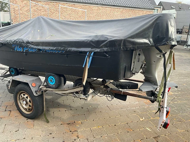 Complete vissersboot met honda buitenboordmotor + trailer (vaarklaar) - afbeelding 22 van  28