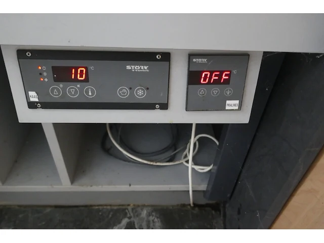 Complete winkelinrichting voor bakkerij - afbeelding 7 van  8