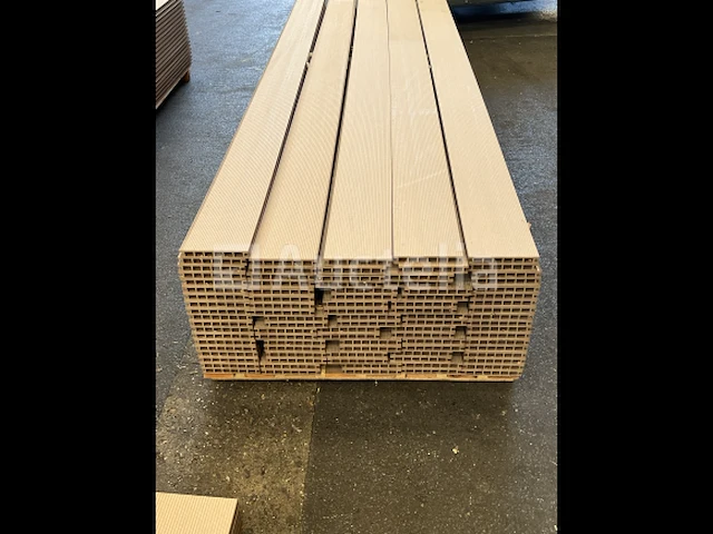 Composiet vlonderplank - afbeelding 4 van  4