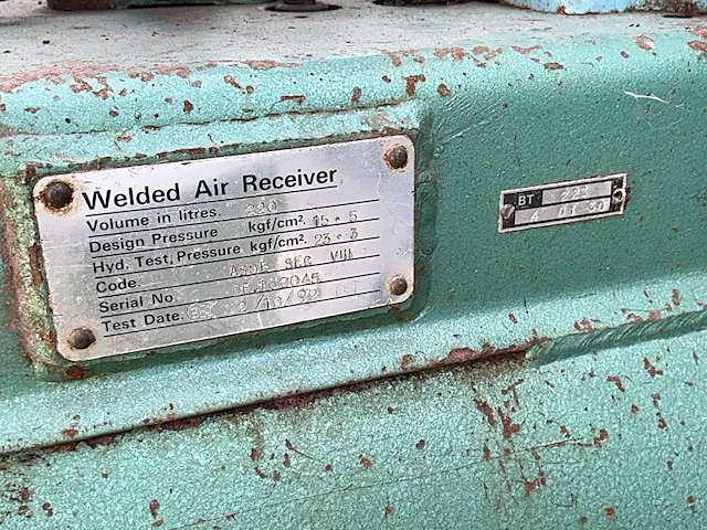 Compressor - draadsnijder - plaatschaar - buizenplooier - ijzerknipper - afbeelding 5 van  19