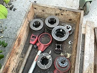 Compressor - draadsnijder - plaatschaar - buizenplooier - ijzerknipper - afbeelding 10 van  19