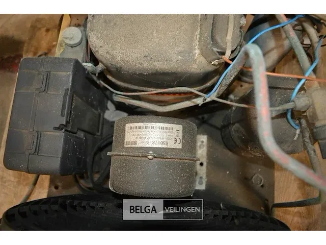 Compressor - zonder verdere gegevens - afbeelding 3 van  3