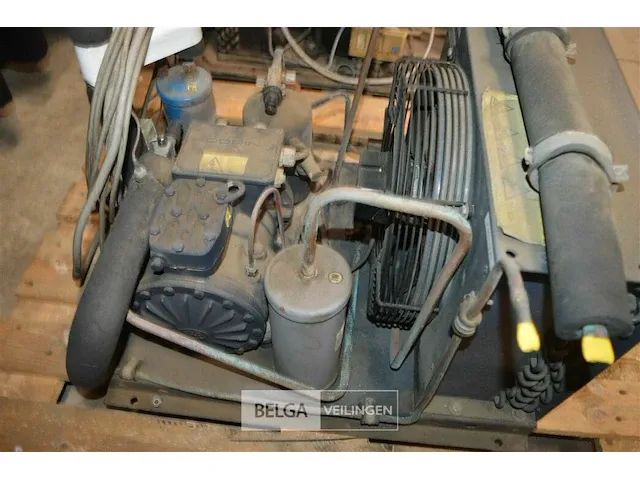 Compressor - zonder verdere gegevens - afbeelding 3 van  4