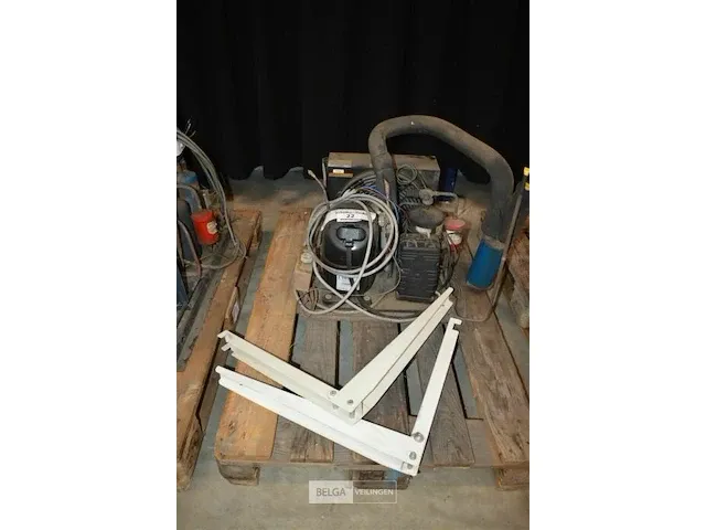 Compressor - zonder verdere gegevens - afbeelding 1 van  4