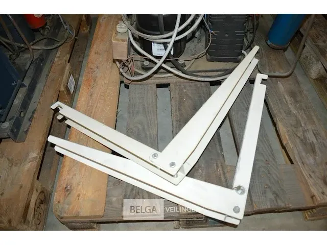Compressor - zonder verdere gegevens - afbeelding 2 van  4