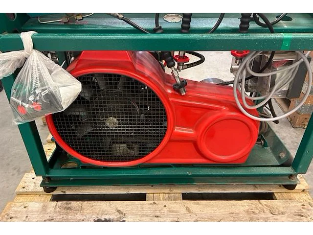 Compressor ademlucht - afbeelding 9 van  13